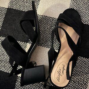 13 Dexflex Comfort Heeled Sandals